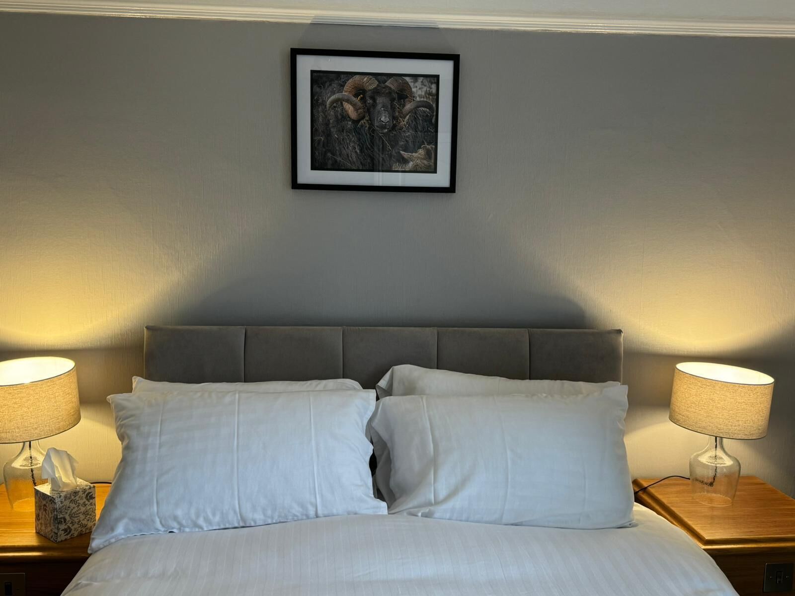 standard double room, ensuite | bathroom