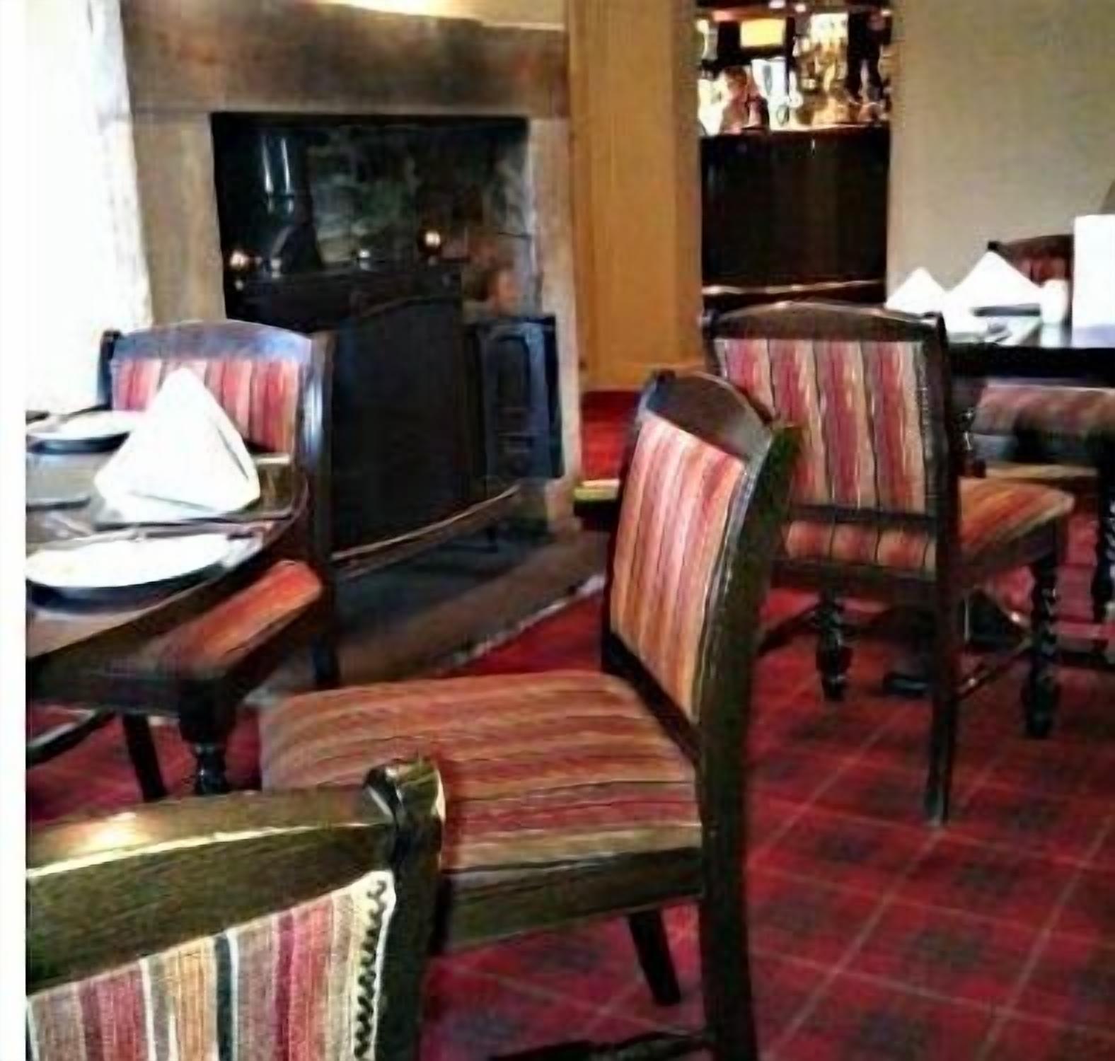 Photo - The White Hart at Lydgate