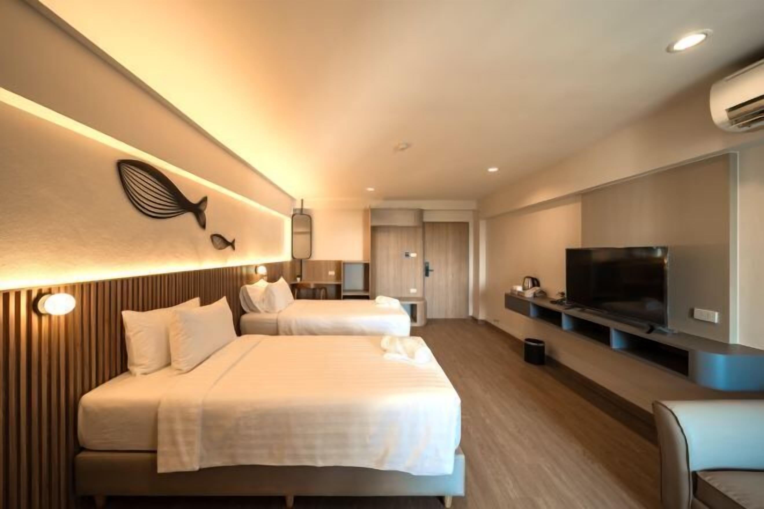 迷你吧、免費 Wi-Fi、床單