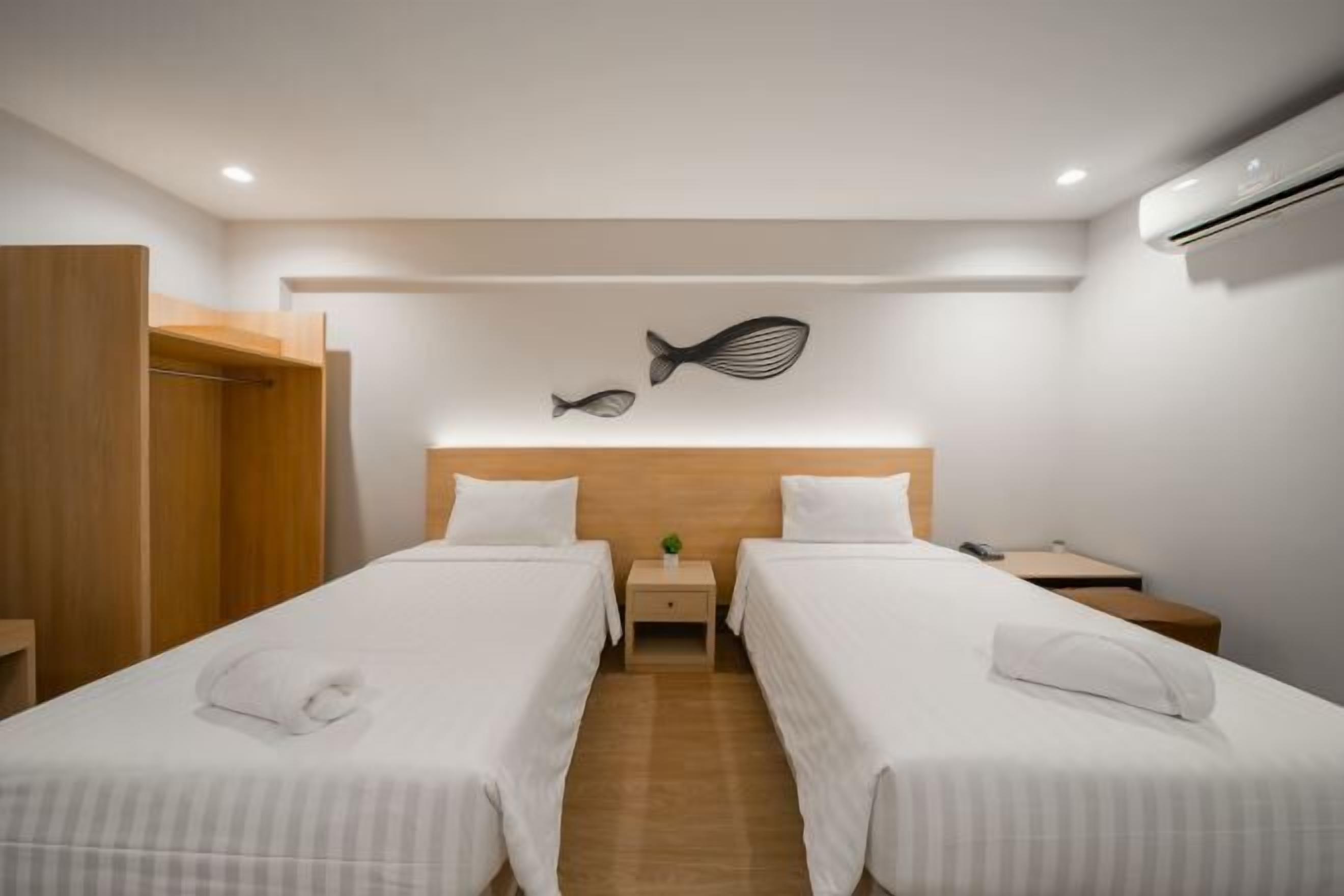 Minibar, wifi gratis y ropa de cama 