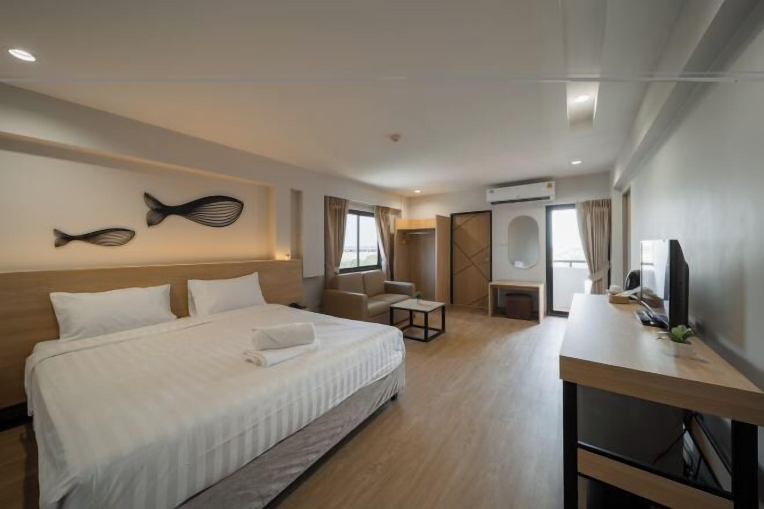 Minibar, wifi gratis y ropa de cama 