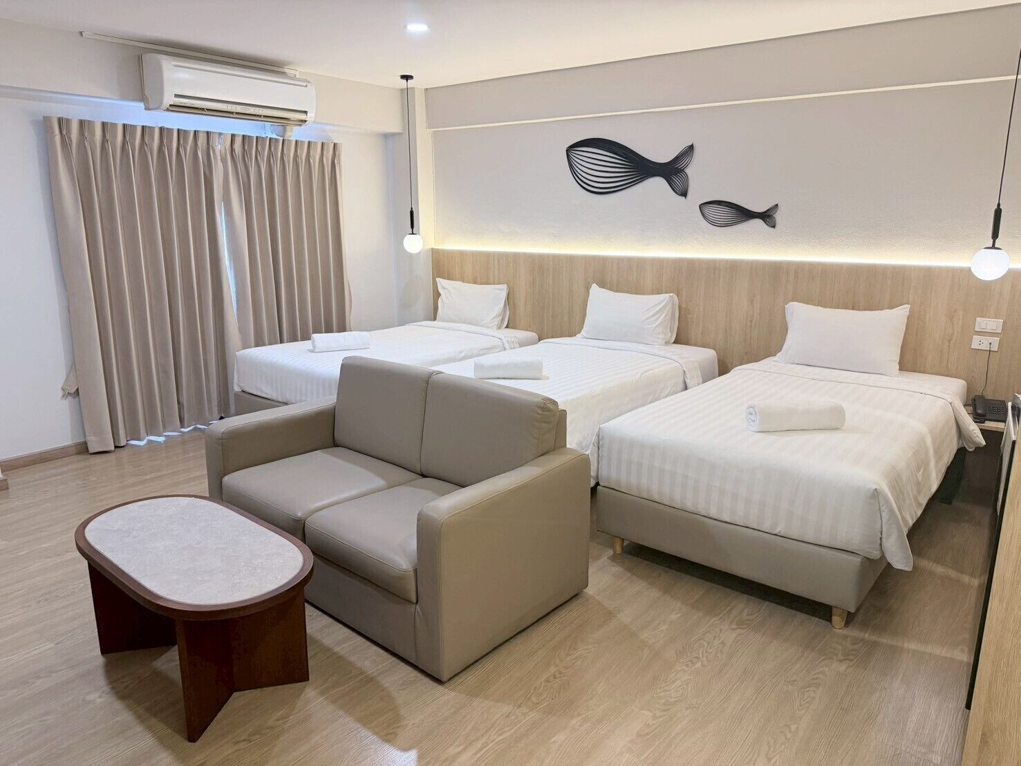 Superior Triple Room, 3 Twin Beds | Minibar, free WiFi, bed sheets