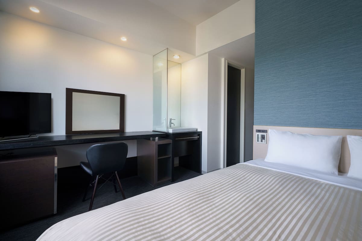 Standard Double Room, 1 Bedroom, Non Smoking | Down duvets, desk, blackout curtains, iron/ironing board