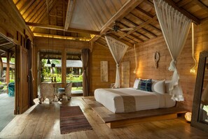 Grand Double Room | Select Comfort beds, minibar, in-room safe, desk