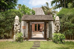 Entrada de la propiedad