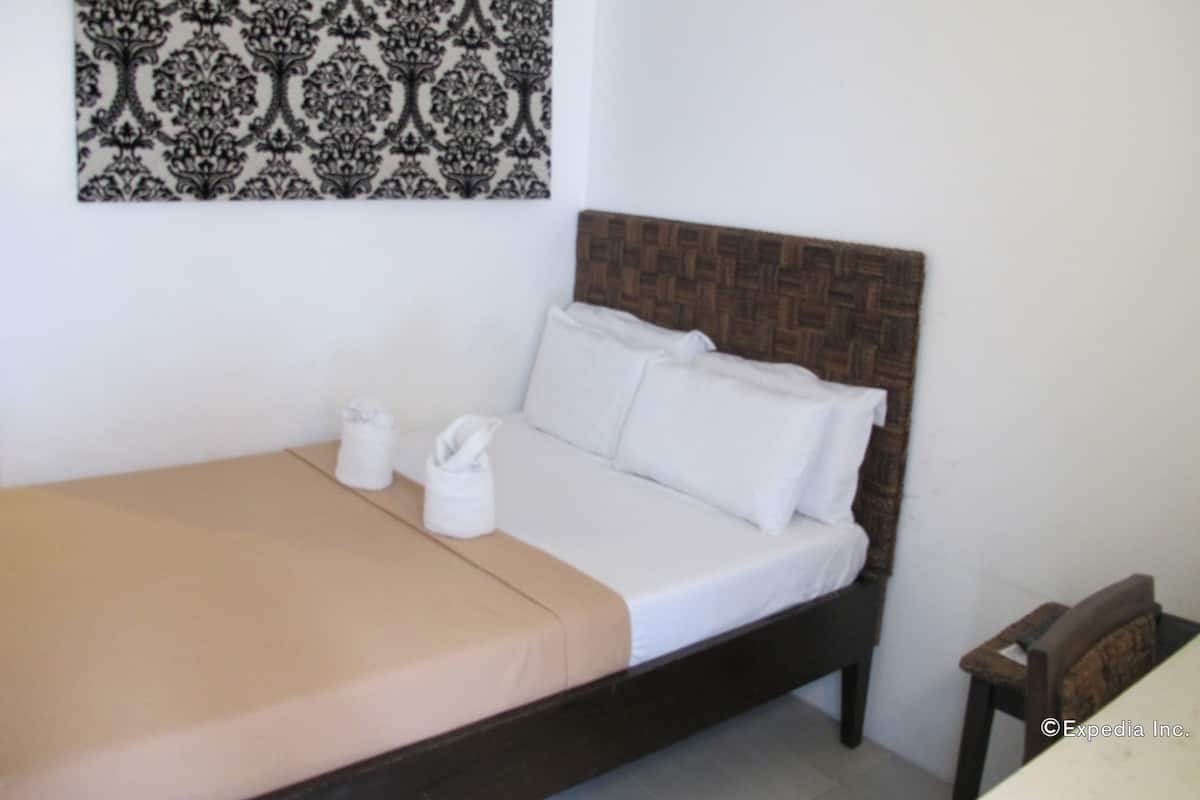 Standard Double Room | WiFi (free)