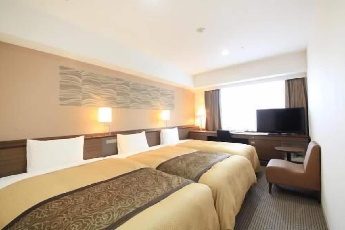 Työpöytä, pimennysverhot, silitysrauta/-lauta, ilmainen Wi-Fi