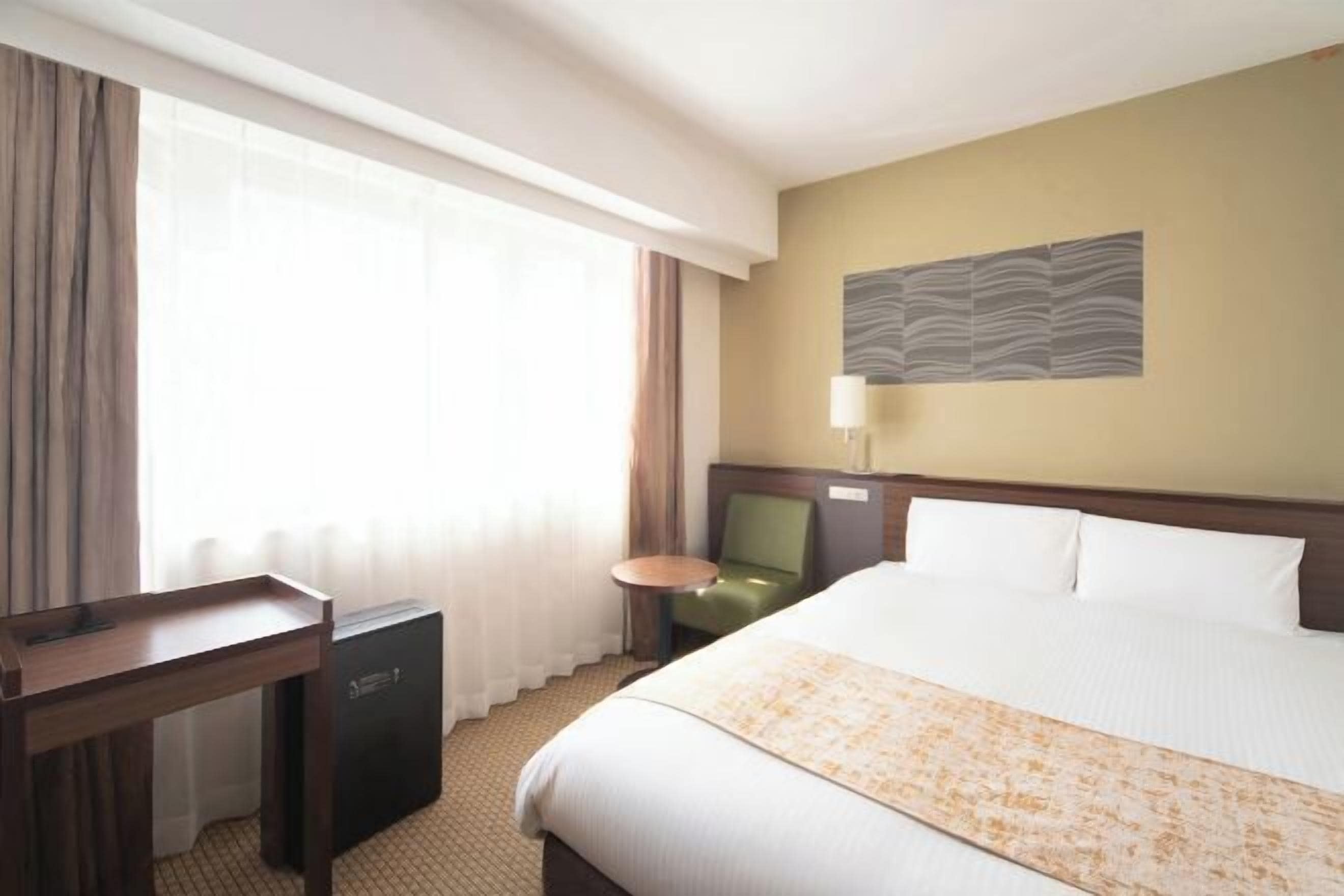 書桌、遮光布/窗簾、熨斗/熨衣板、免費無線上網