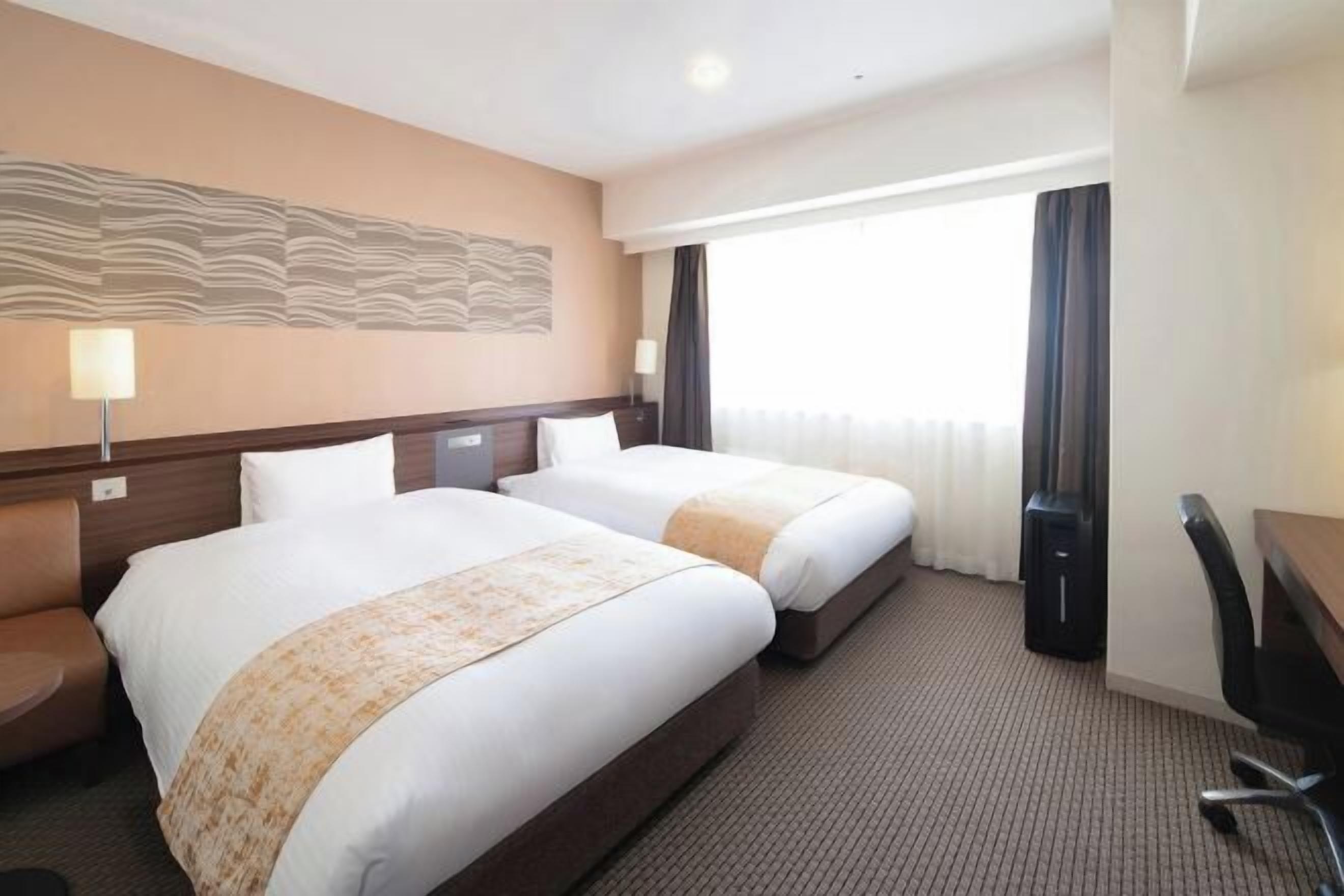 書桌、遮光布/窗簾、熨斗/熨衣板、免費無線上網