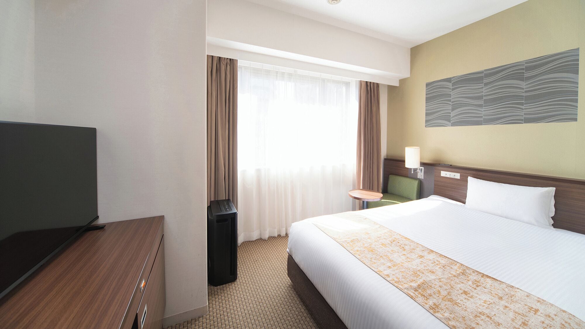 書桌、遮光布/窗簾、熨斗/熨衣板、免費無線上網