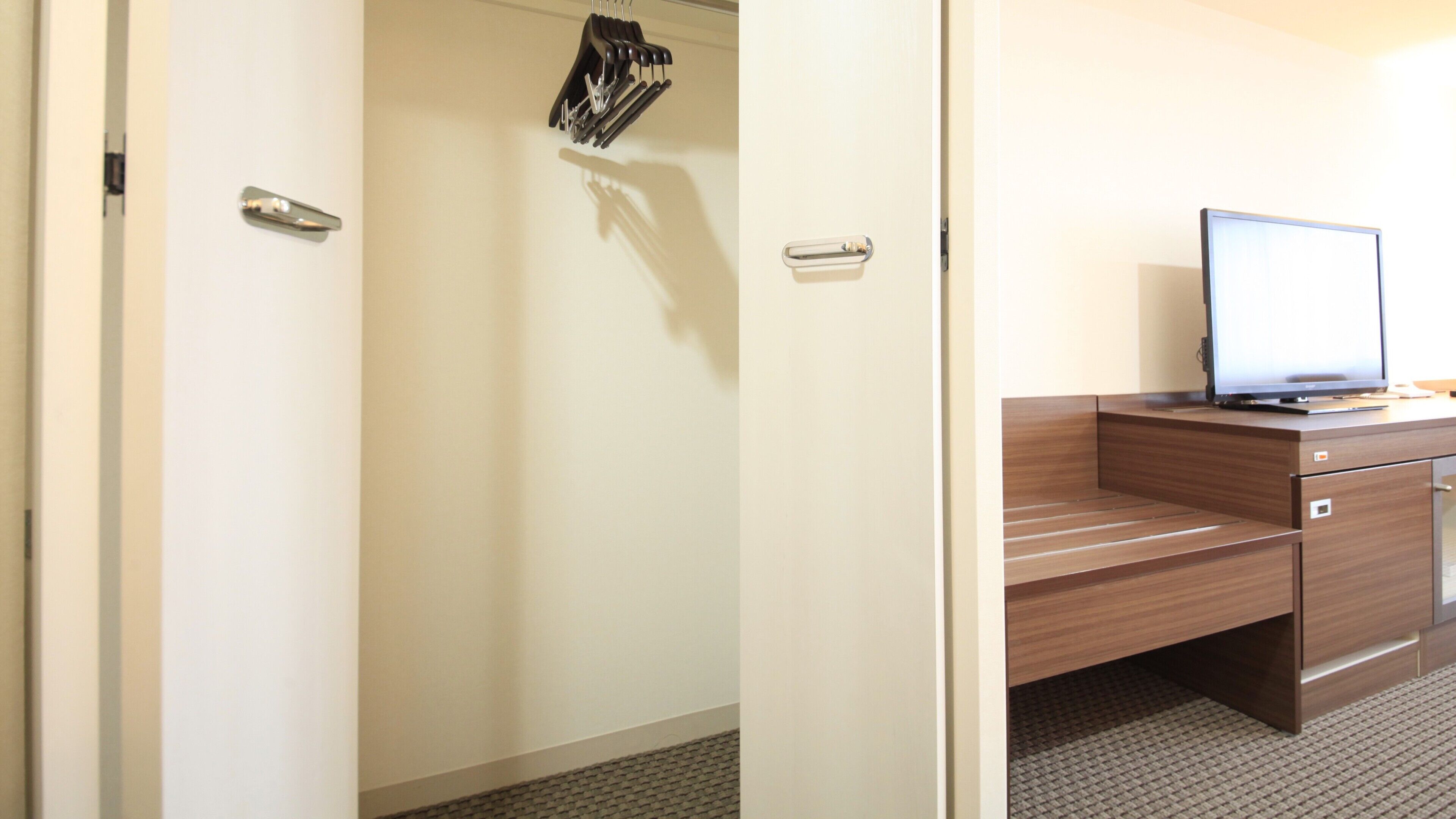 desk, blackout curtains, iron/ironing board, free wifi