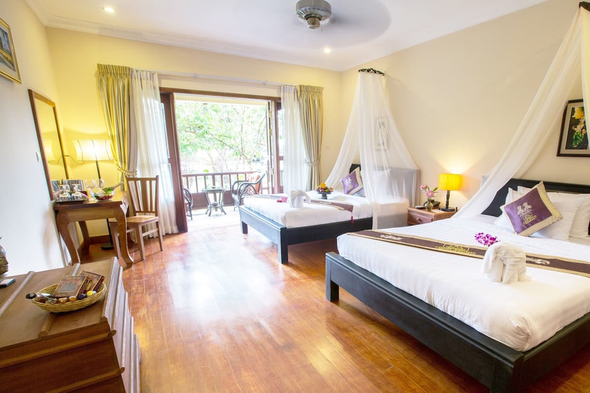 Premium bedding, pillow-top beds, in-room safe, desk