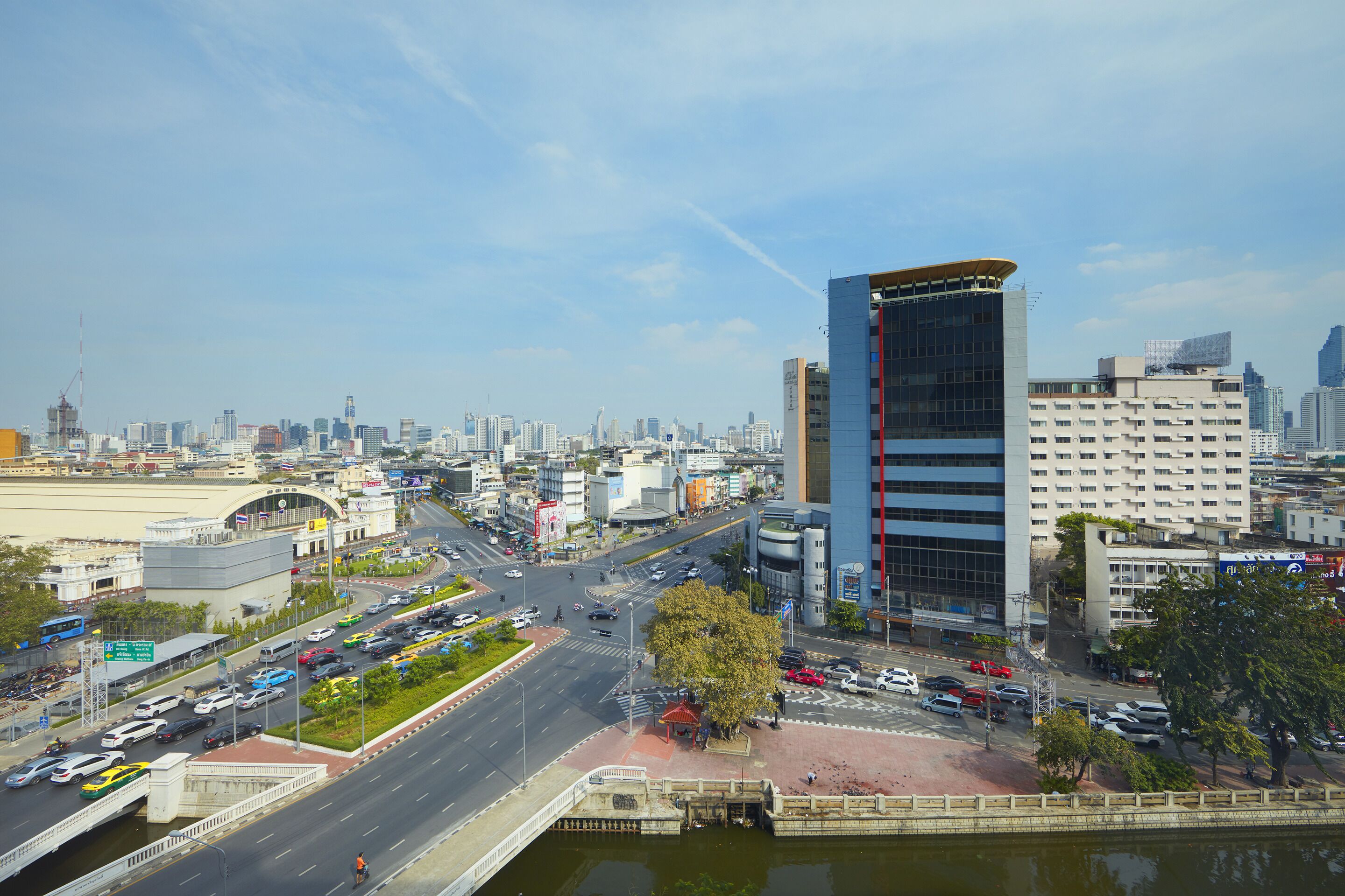family room | city view