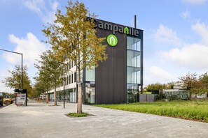 Exterior - Campanile Rennes Sud - Saint Jacques (Saint-Jacques-de-la-Lande)