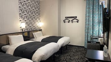 Triple Room | Desk, blackout drapes, soundproofing, iron/ironing board