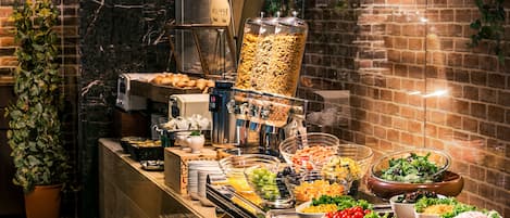 Frukostbuffé varje dag (JPY 2600 per person)