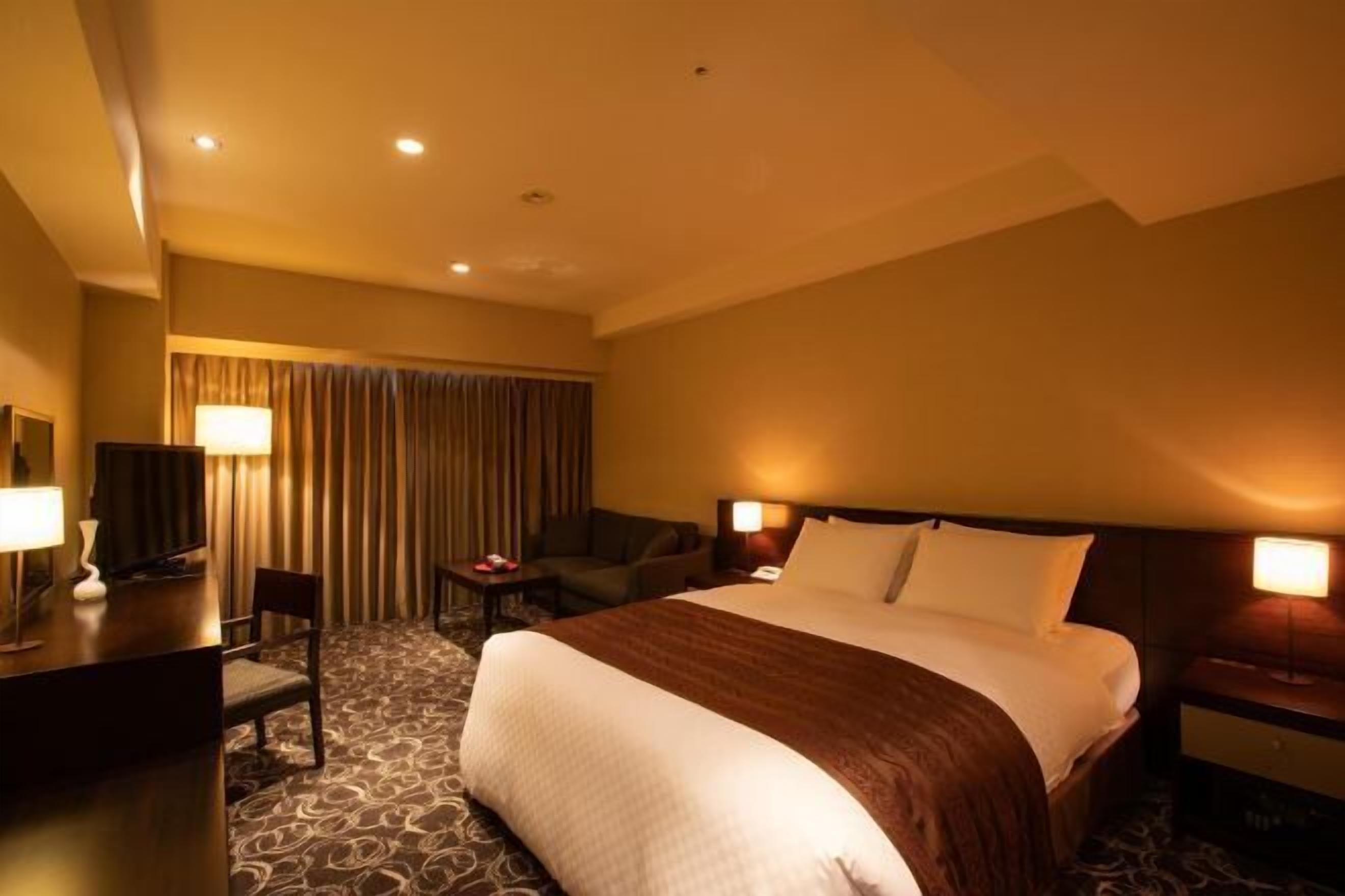 Daunenbettdecken, Zimmersafe, individuell dekoriert