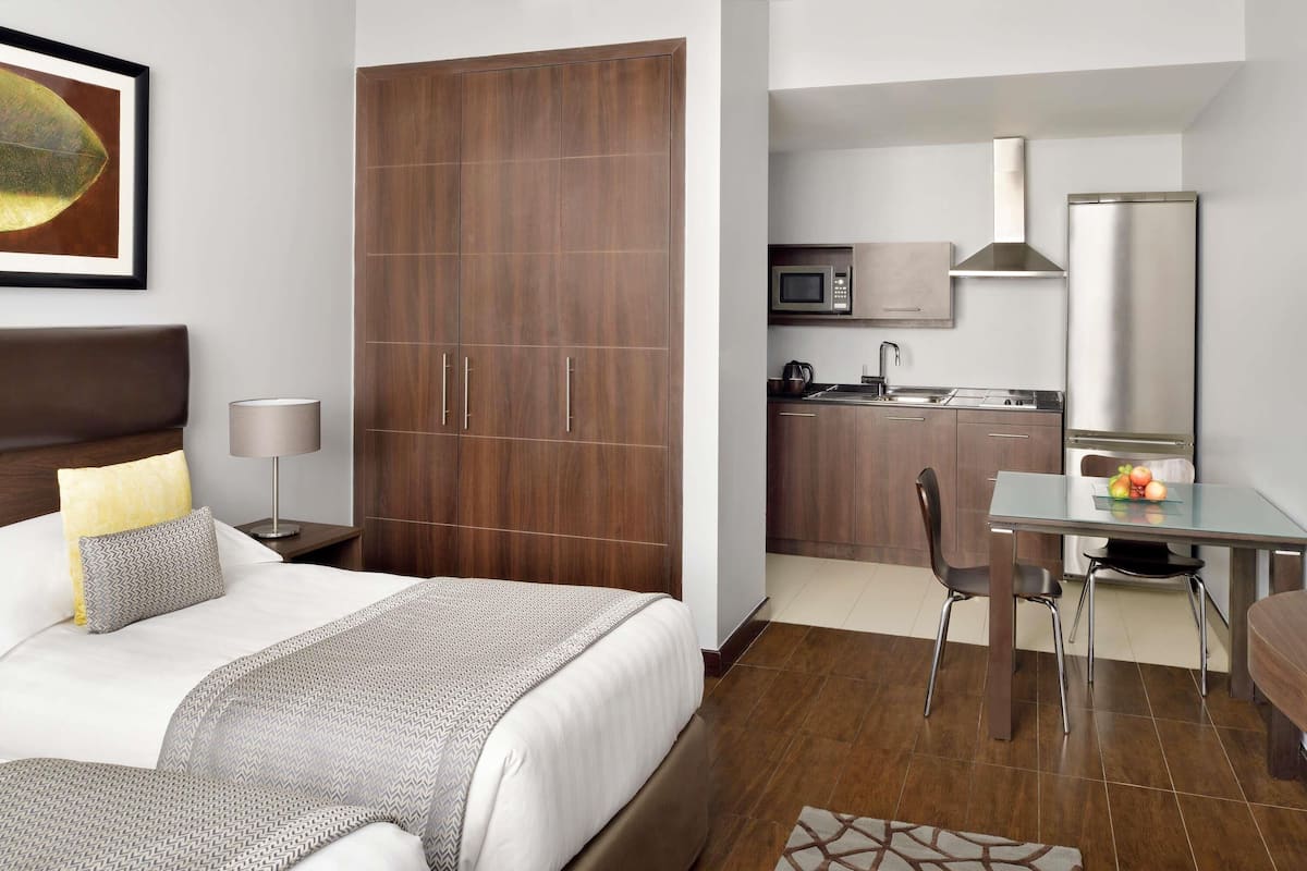 Superior Twin Room, 2 Twin Beds | In-room safe, individually decorated, individually furnished, desk