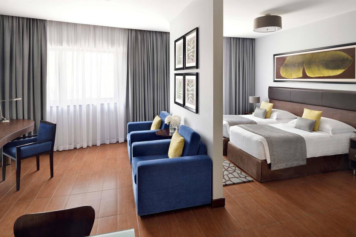 In-room safe, desk, laptop workspace, soundproofing