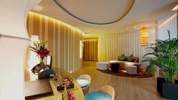 Couples treatment room(s), steam room, aromatherapy, Thai massages