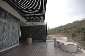 Balcony view - Manita Boutique Hotel (Pattaya)