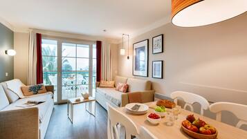 TV, ping pong, books