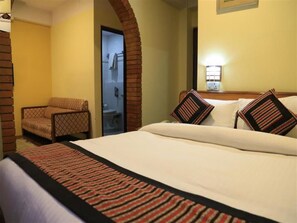 Desk, WiFi (free) - Heritage Home Hotel and Guest House (Kathmandu)