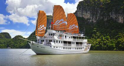 Paradise Peak Cruise
