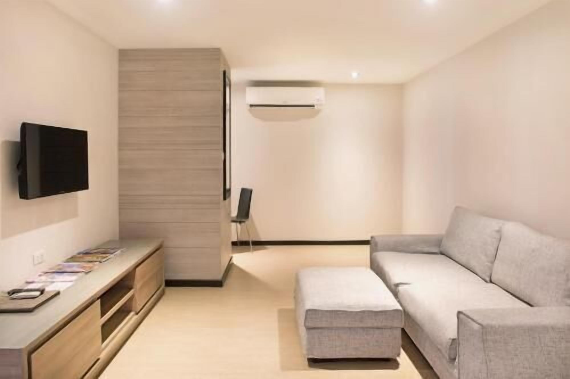 Ruang tamu | 32 inci televisyen LCD dengan kabel, TV 