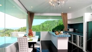 Sea View Villa Three Bedroom | 私人廚房