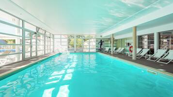 Indoor pool, seasonal outdoor pool, pool umbrellas, sun loungers