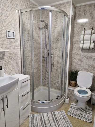 Warwick Lodge Guesthouse