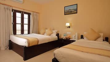 Kamar Double Deluks, balkon | 2 kamar tidur, seprai katun Mesir, dan seprai premium