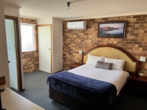 Suite Familiale | Minibar, fer et planche à repasser, Wi-Fi gratuit, draps fournis