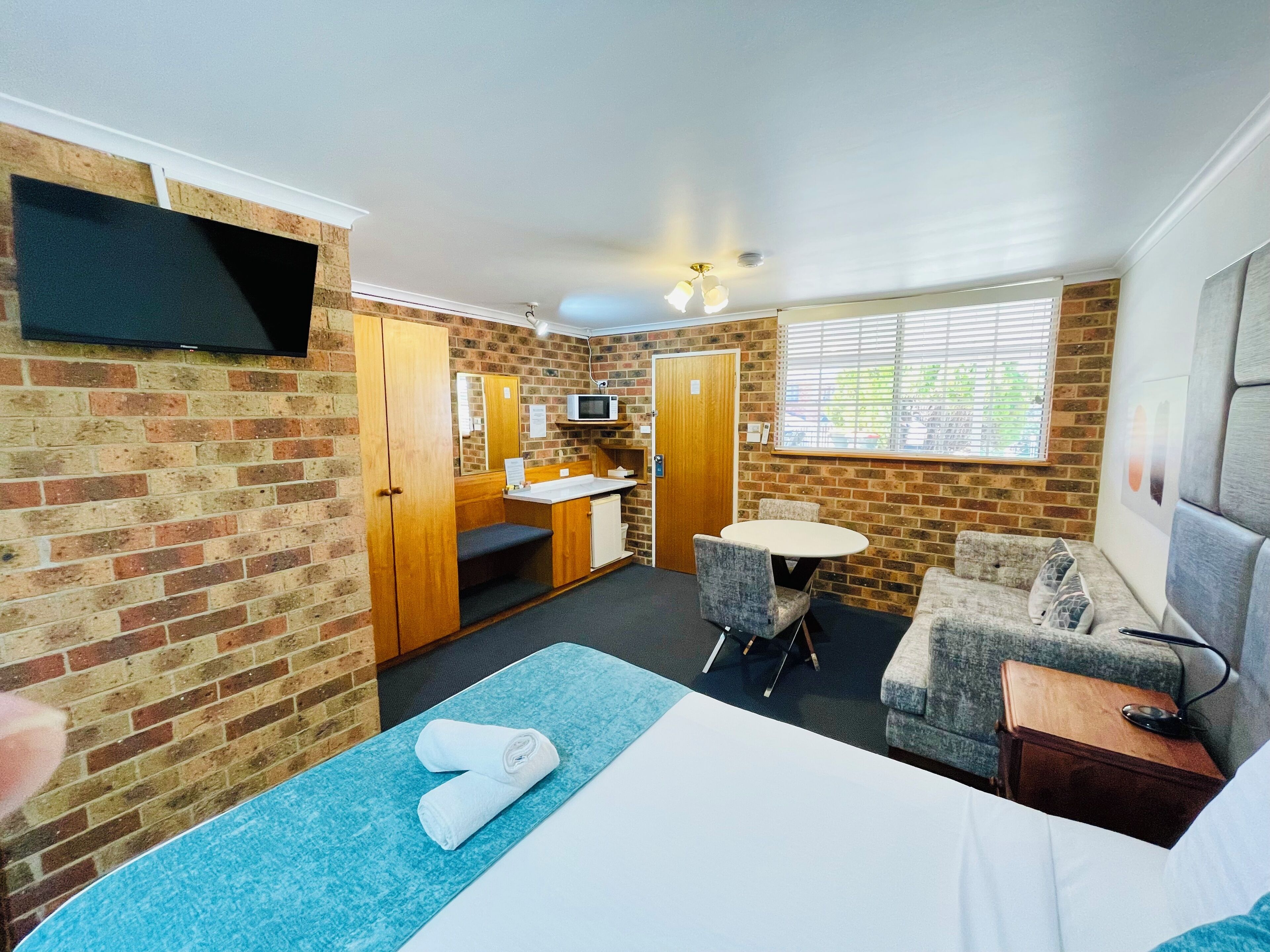 Tomannsrom   – deluxe | Minibar, strykejern/-brett, wi-fi (inkludert) og sengetøy