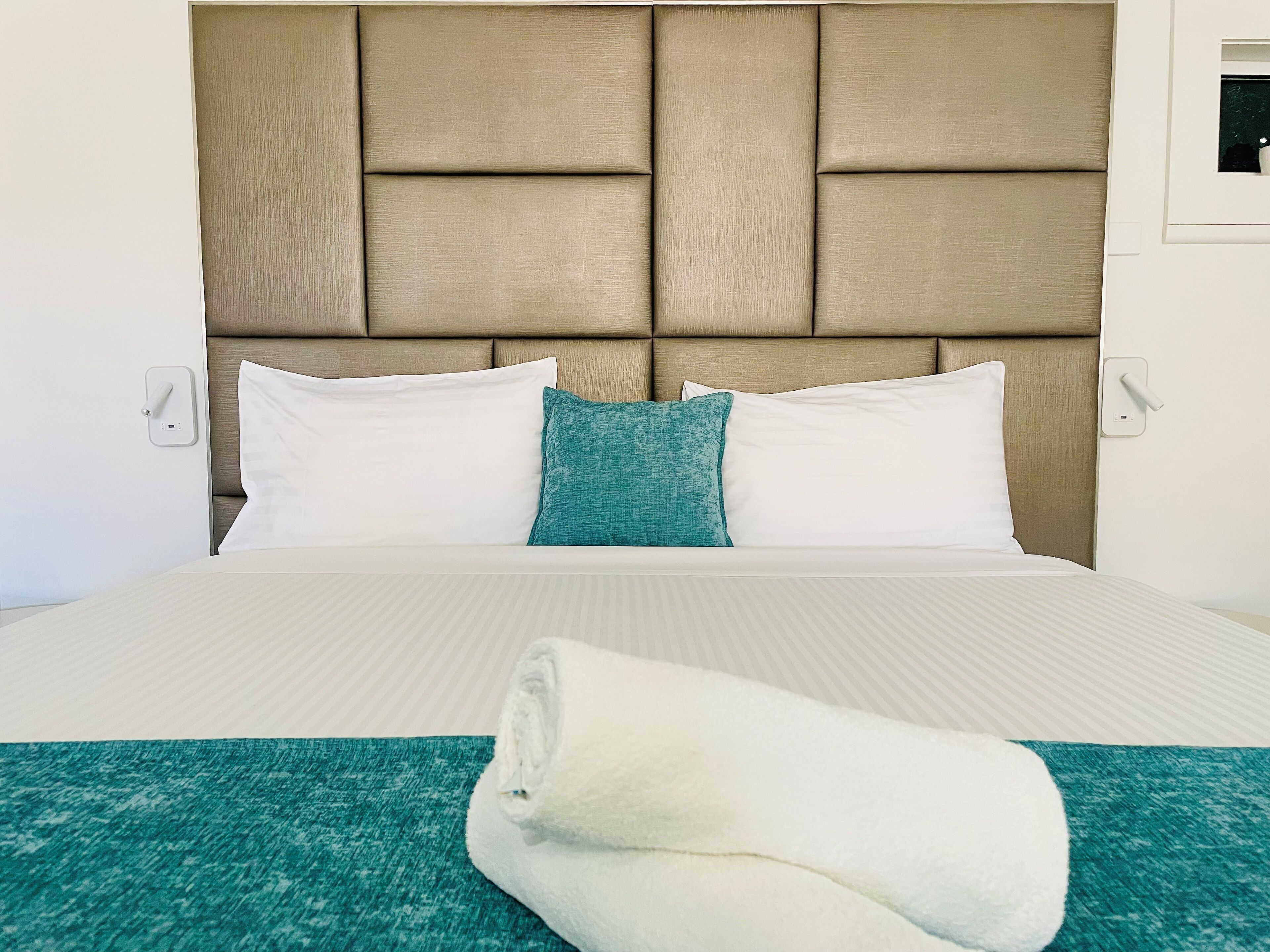 Deluxe Room, 1 King Bed