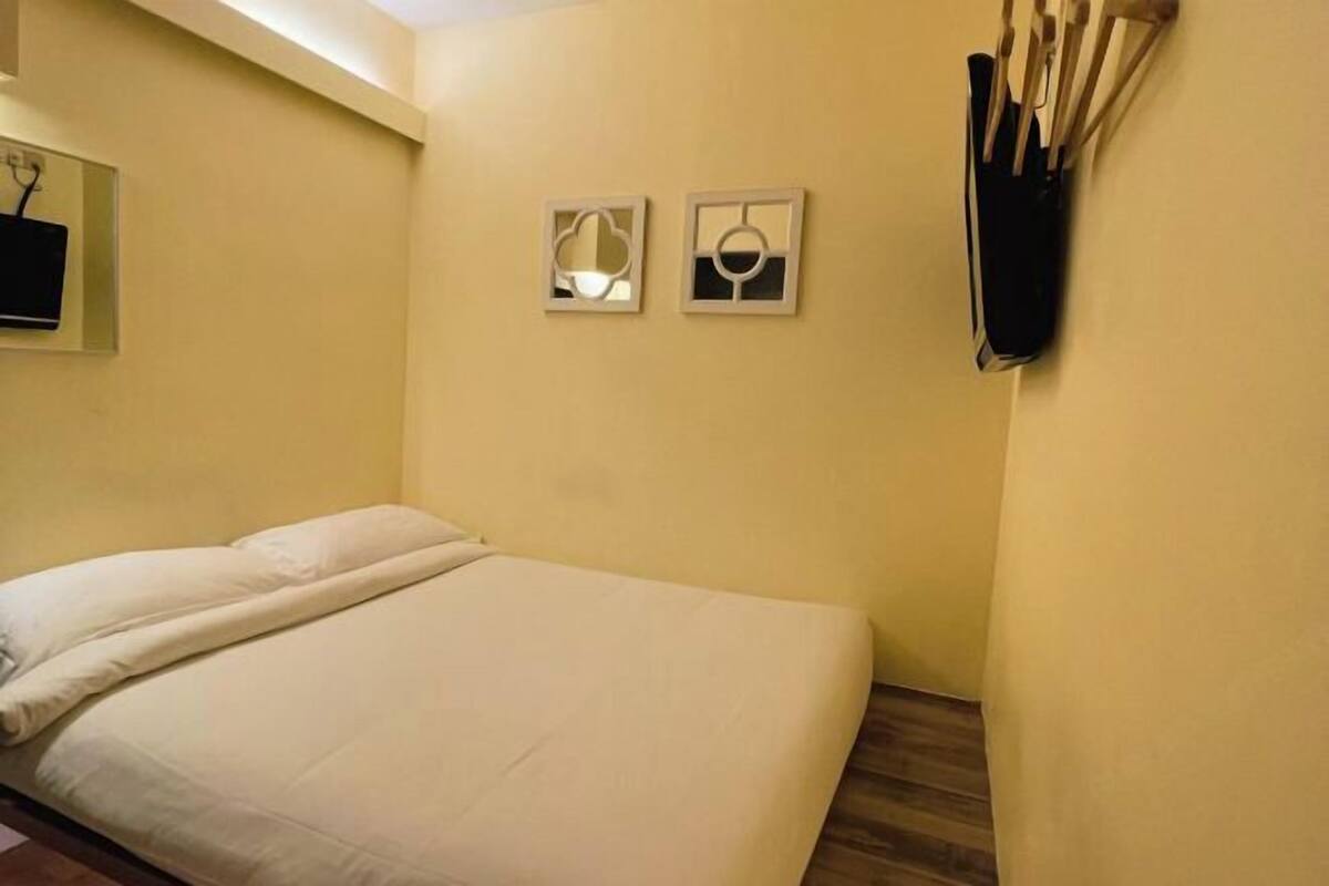 Bureau, Wi-Fi gratuit, draps fournis