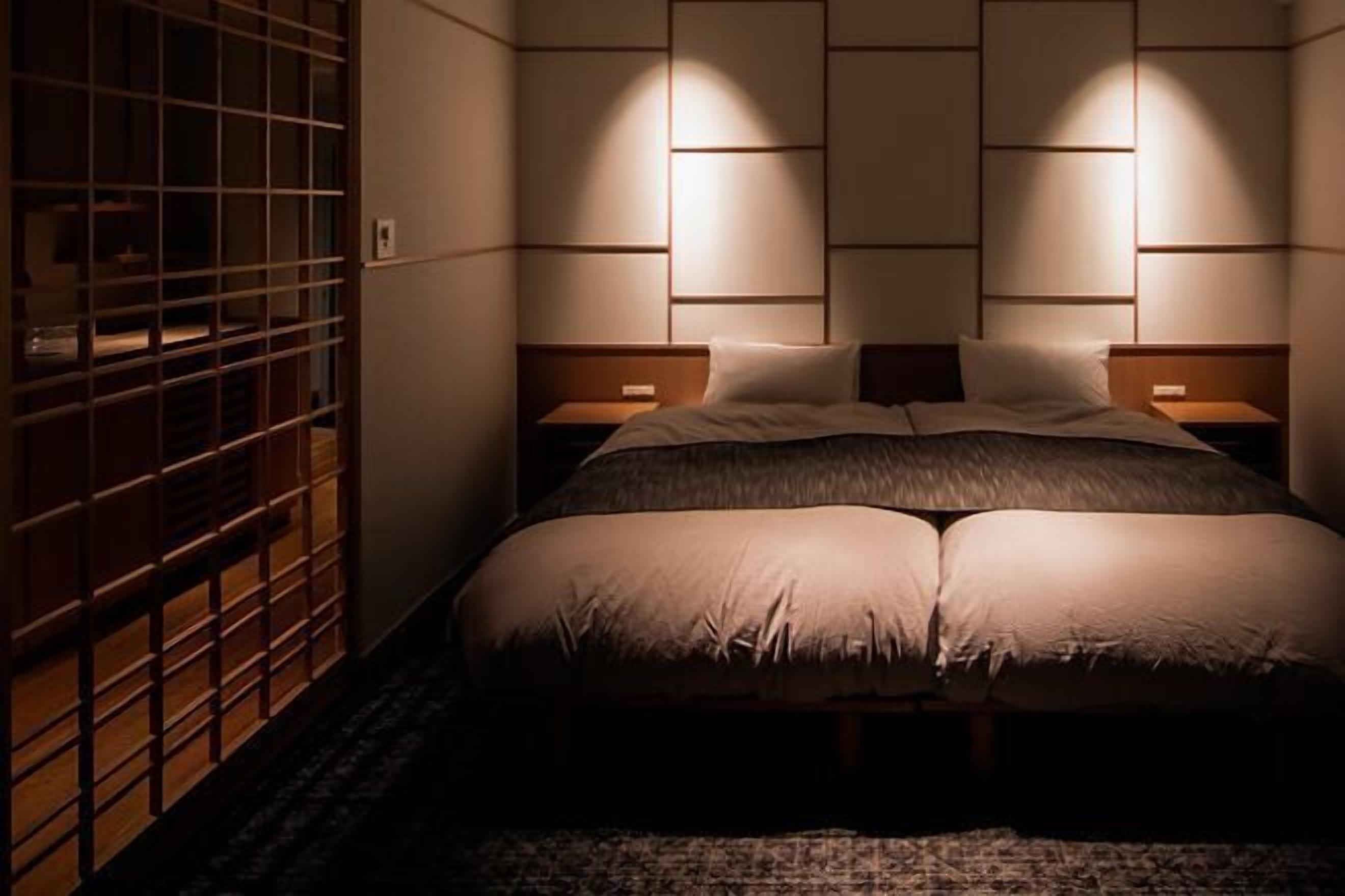 Iron/ironing board, free WiFi