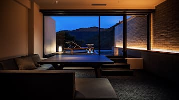 Habitación, no fumadores (MATSURIKA, with Semi Open-Air Bath) | Tabla de planchar con plancha y wifi gratis