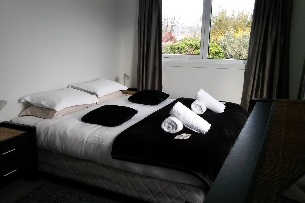 Kamar, 1 Tempat Tidur King | 1 kamar tidur, seprai premium, Wi-Fi gratis, dan seprai linen