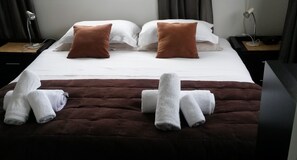 Zimmer, 1 King-Bett, Bergblick