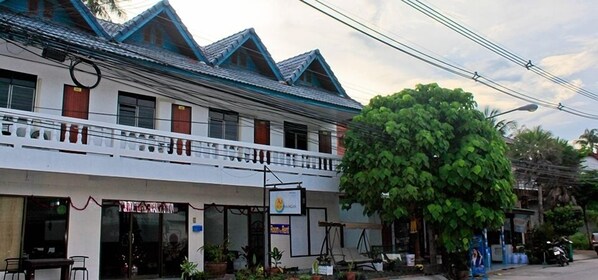 บริเวณภายนอก