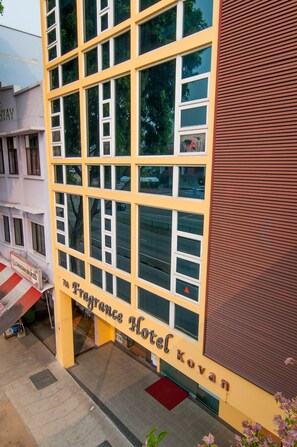 Fachada de la propiedad