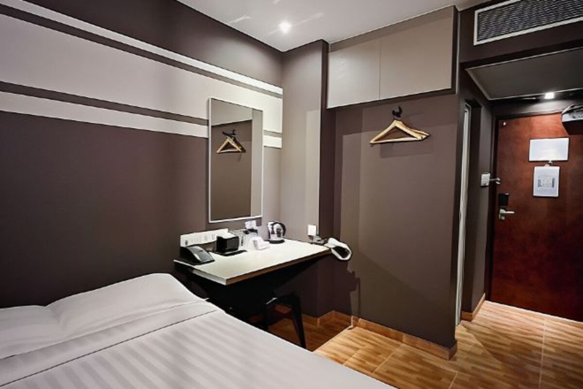Iron/ironing board (on request), free WiFi, bed sheets