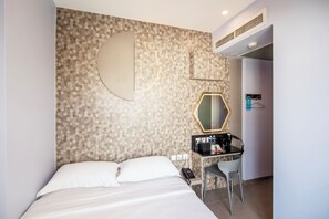 Superior Room, 1 Double Bed | Desk, free WiFi, bed sheets