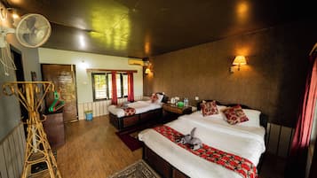 In-room safe, desk, soundproofing, free WiFi