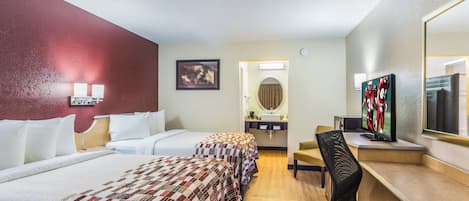 Habitación Deluxe, 2 camas matrimoniales, para no fumadores | Escritorio, tabla de planchar con plancha, wifi gratis y ropa de cama