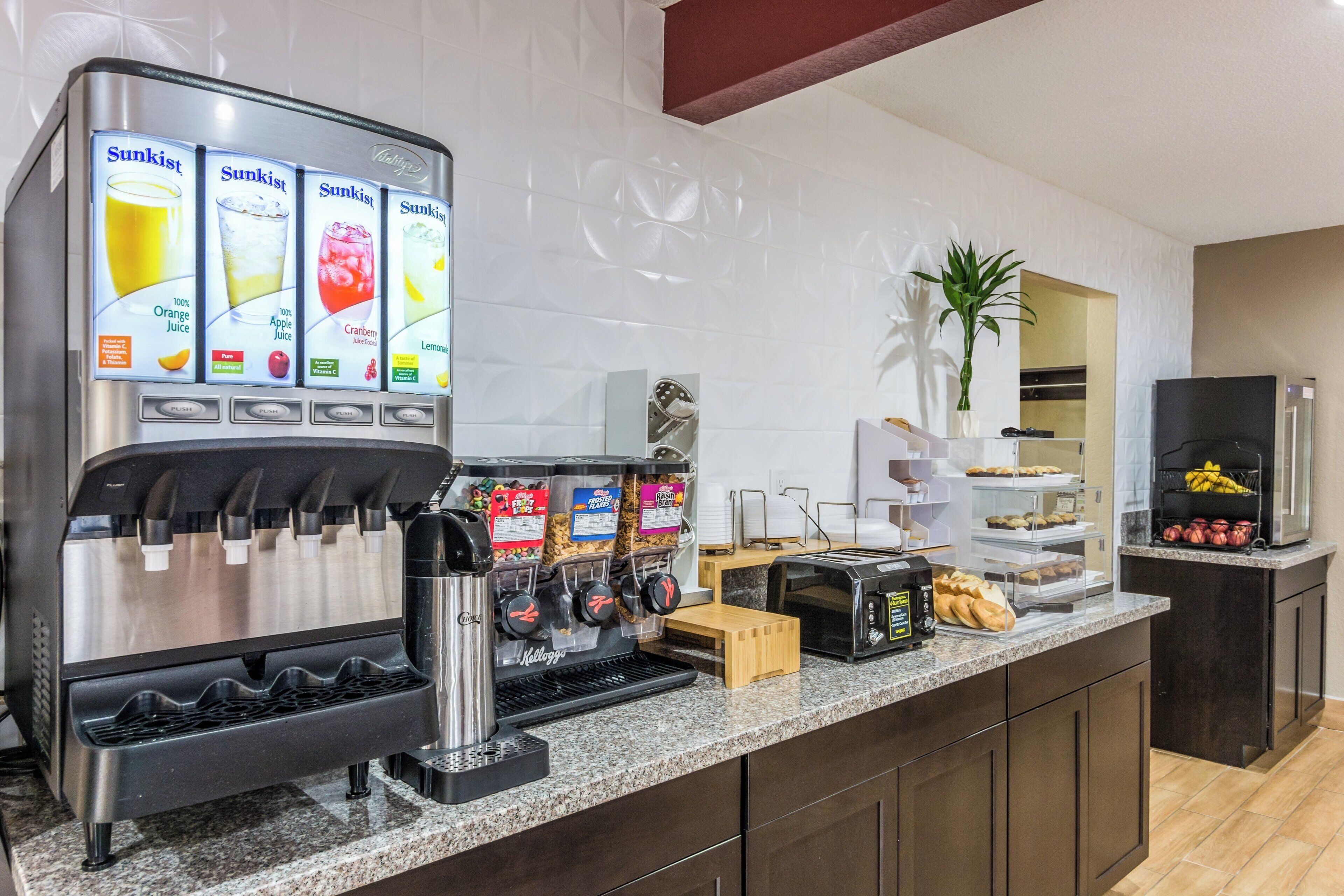 Free daily continental breakfast 