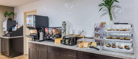 Petit déjeuner continental compris tous les jours