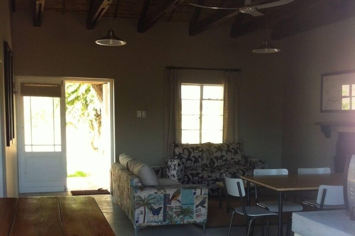 Cottage, 2 kamar tidur | Ruang keluarga | Perapian